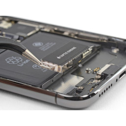 Замена двигателя iPhone X Taptic